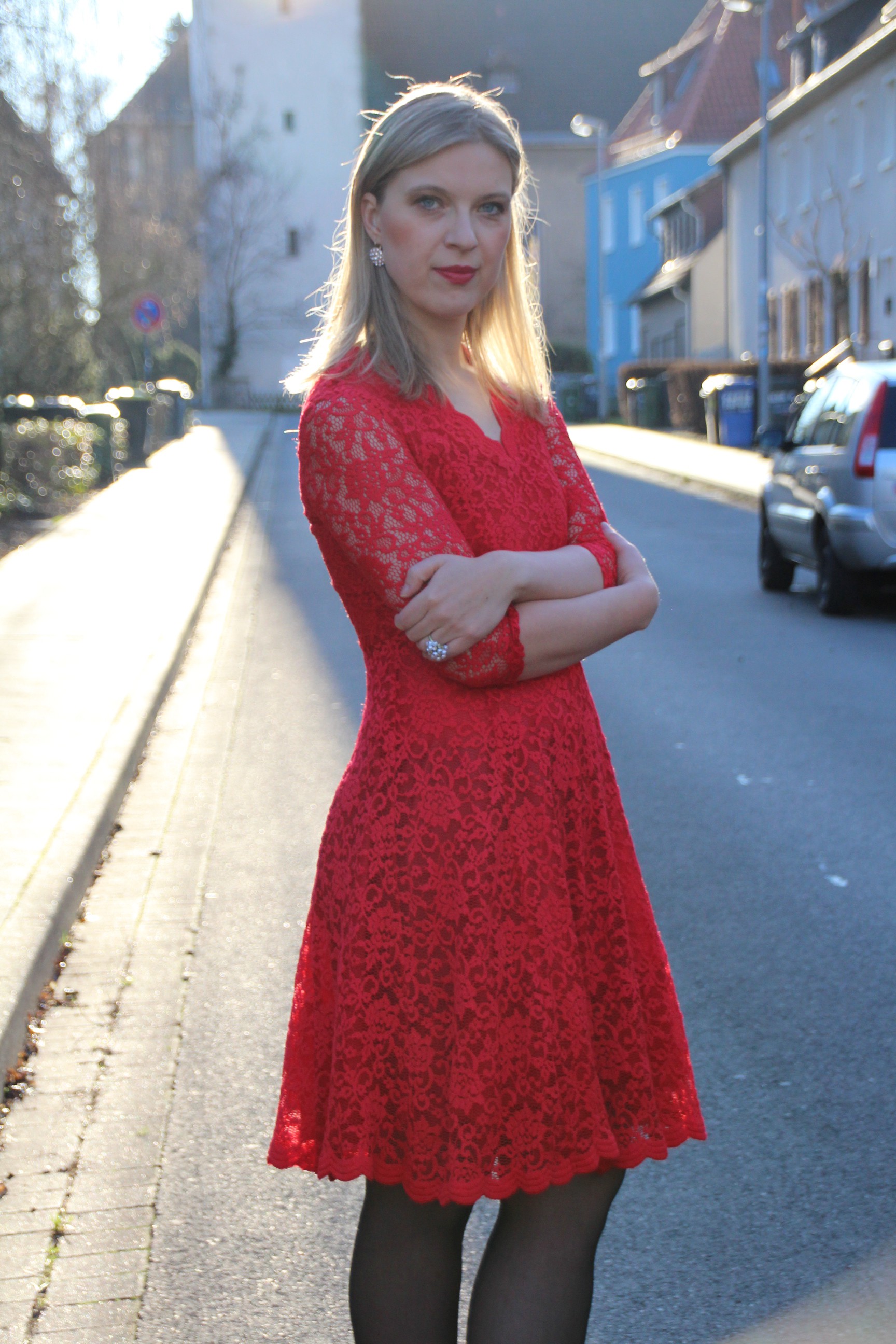 rotes Kleid_Straße