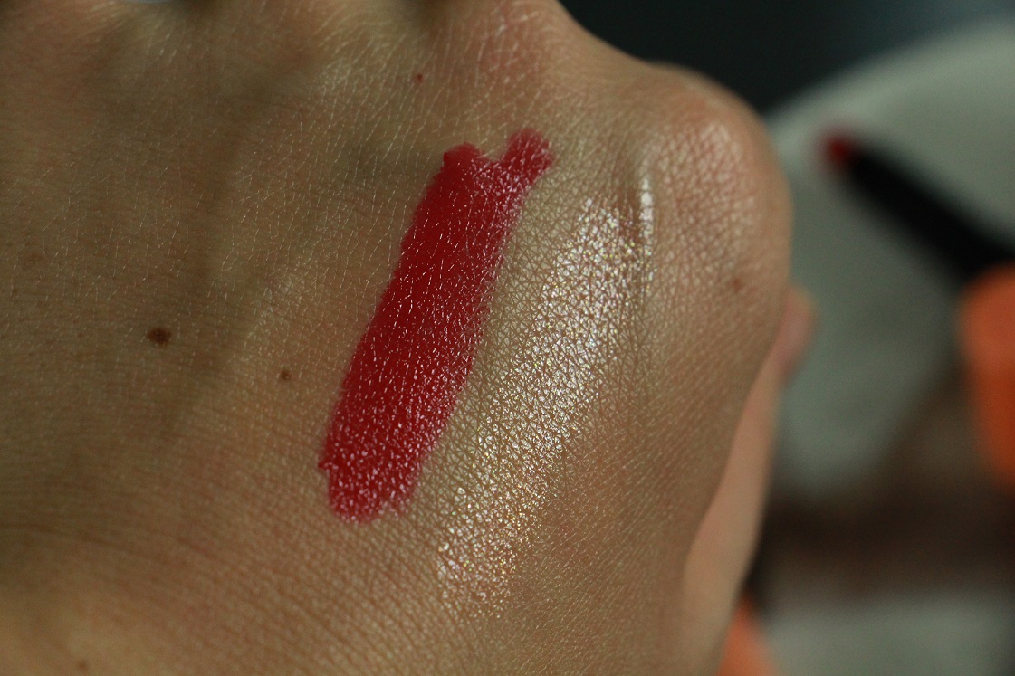alcina_beauty-to-go_even-lip-duo_swatches_01